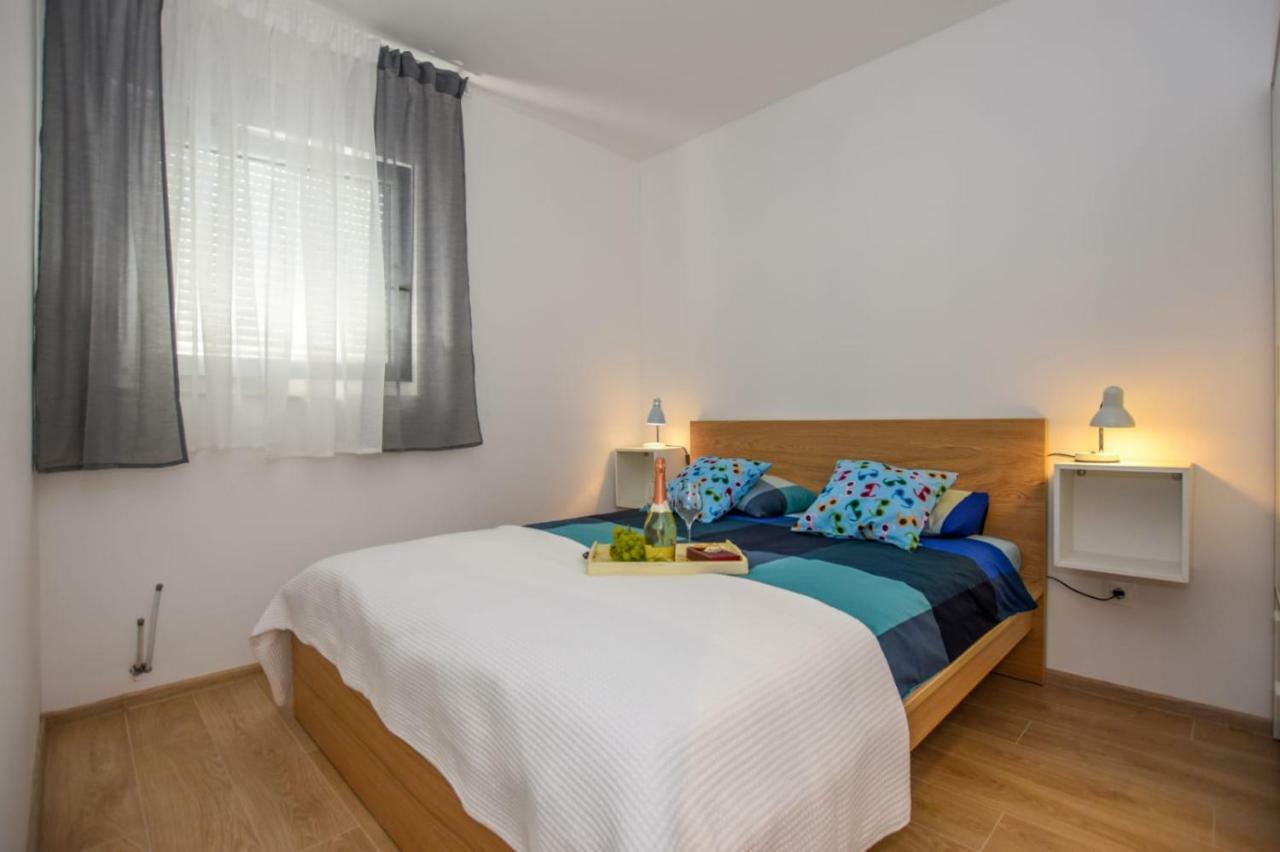 Apartments Milena 8 Mandre Extérieur photo